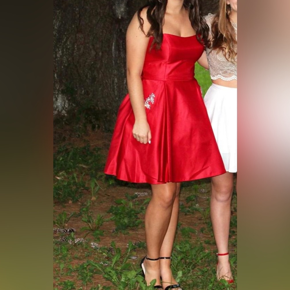 Red mini strapless dress